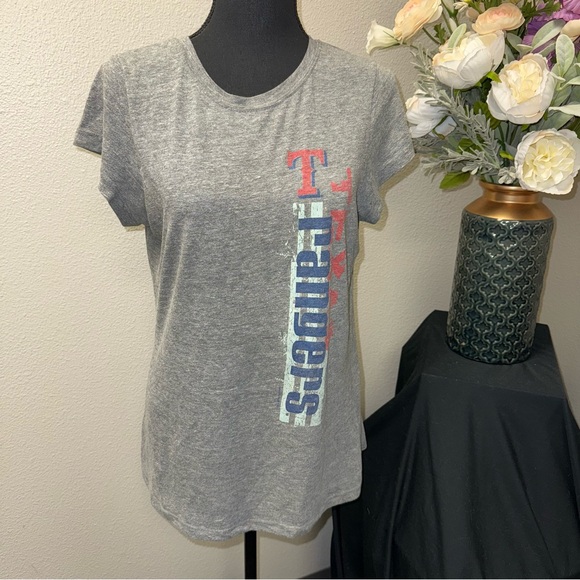 Genuine Merchandise Tops - Texas Rangers MLB Gray Graphic Tee Shirt Campus Lifestyle XL Soft